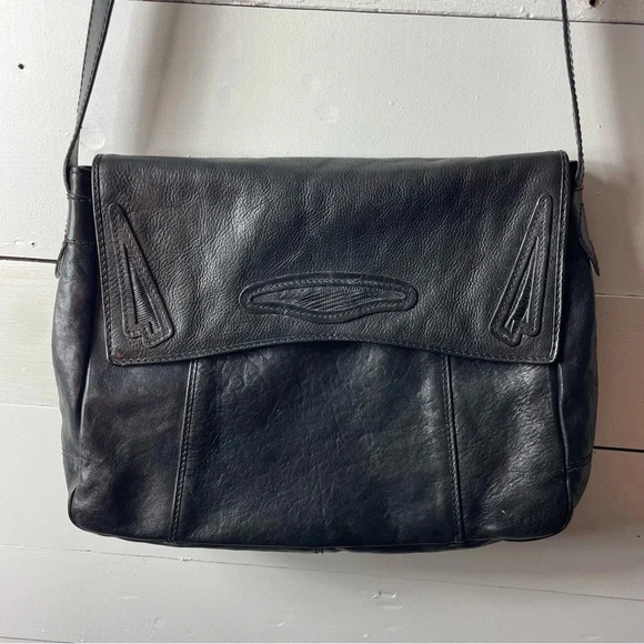 Vintage Higbee's Italian Made Retro All Leather Crossbody Purse in Black - Picture 1 of 7